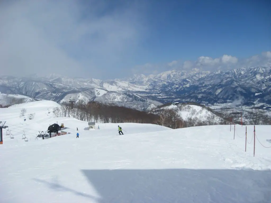 Hakuba 47. Great for beginners to advanced.