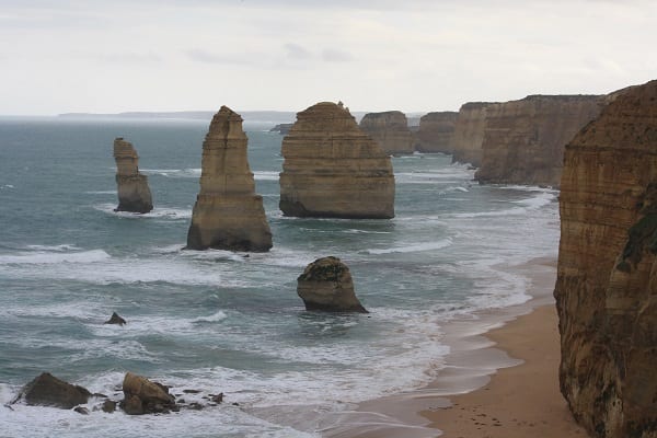 great ocean road twelve apostles