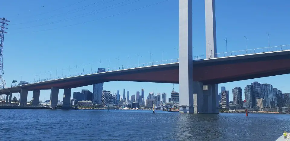 Melbourne river cruise bolte bridge