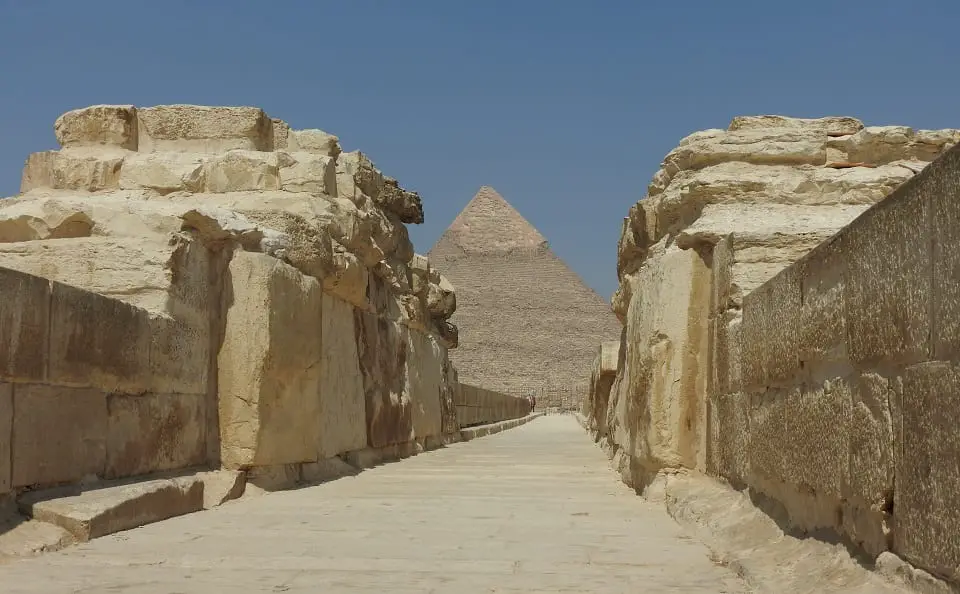 Visiting The Pyramids - Egypt. All You Need To Know.